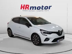 Blanco Usado 2023 Renault Clio V Techno Utilitario | 15.790 € (Un poco caro)