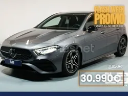 Gris / plata Usado 2023 Mercedes A200 Berlina | 30.990 € (Precio justo)