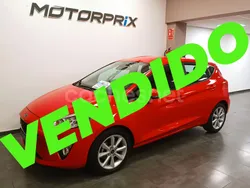 Rojo Usado 2020 Ford Fiesta Active Utilitario | 10.000 € (Precio justo)