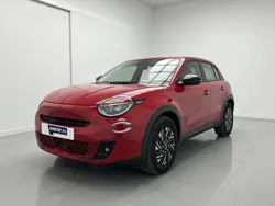 Rojo Usado 2024 Fiat 600E La Prima SUV | 22.890 € (Precio justo)