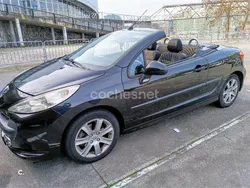 Negro Usado 2007 Peugeot 207 CC Descapotable | 4200 € (Precio justo)