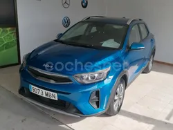 Azul Usado 2022 Kia Stonic Plus SUV | 15.500 € (Un poco caro)