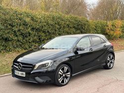 Negro Usado 2014 Mercedes A180 AMG line Berlina | 13.900 € (Buen precio)