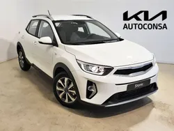 Blanco Nuevo 2025 Kia Stonic SUV | 21.800 € (Precio justo)