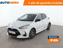 Blanco Usado 2021 Toyota Yaris Hybrid Style Berlina | 17.499 € (Precio justo)