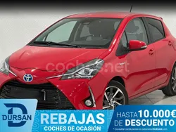 Rojo Usado 2019 Toyota Yaris Hybrid Berlina | 18.900 € (Caro)