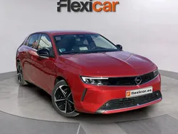 Rojo Usado 2023 Opel Astra Elegance Berlina | 18.290 € (Buen precio)