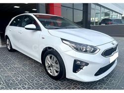 Blanco Usado 2020 Kia Ceed Berlina | 14.900 € (Precio justo)