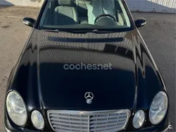 Negro Usado 2002 Mercedes E270 Elegance Familiar | 4500 € (Caro)