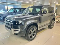 Gris Nuevo 2024 Land Rover Defender S SUV | 89.900 €