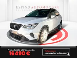 Blanco Usado 2023 Seat Arona Style SUV | 16.990 € (Precio justo)
