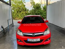 Rojo Usado 2008 Opel Astra GTC Sport Berlina | 3500 € (Precio justo)