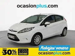 Blanco Usado 2012 Ford Fiesta Utilitario | 6990 € (Precio justo)