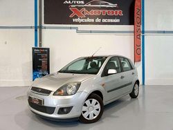 Gris / plata Usado 2006 Ford Fiesta Utilitario | 4490 € (Caro)