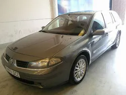 Gris Usado 2008 Renault Laguna III Dynamique Familiar | 2650 € (Super precio)