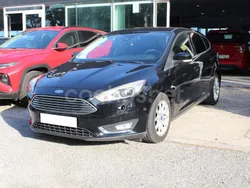 Negro Usado 2015 Ford Focus Trend Berlina | 7750 € (Buen precio)
