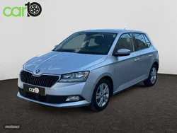 Gris / plata Usado 2021 Skoda Fabia Ambition Berlina | 10.990 € (Precio justo)