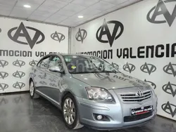 Gris / plata Usado 2008 Toyota Avensis Sol Berlina | 6900 € (Un poco caro)