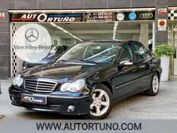 Negro Usado 2005 Mercedes C180 Avantgarde Berlina | 8995 € (Caro)