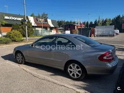 Beige Usado 2004 Mercedes CLK200 Elegance Coupe | 5900 € (Un poco caro)