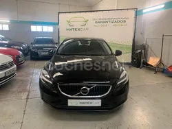 Negro Usado 2019 Volvo V40 Momentum Familiar | 15.990 € (Precio justo)