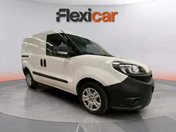 Blanco Usado 2021 Fiat Doblò Easy Monovolumen | 11.490 € (Buen precio)