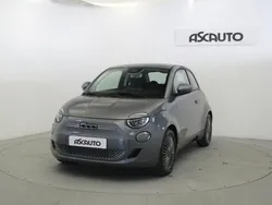 Gris Usado 2022 Fiat 500e Icon Berlina | 21.900 €