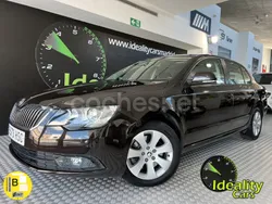 Marrón Usado 2013 Skoda Superb Ambition Berlina | 10.990 € (Precio justo)