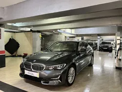 Gris Usado 2021 BMW 320 Luxury Line Berlina | 28.600 € (Buen precio)