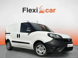 Blanco Usado 2022 Fiat Doblò Easy Monovolumen | 12.090 € (Buen precio)