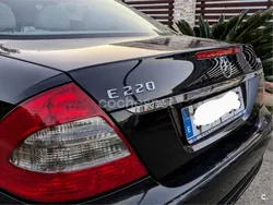 Negro Usado 2008 Mercedes E220 Classic Familiar | 8000 € (Un poco caro)