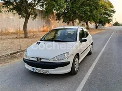 Blanco Usado 2004 Peugeot 206 Berlina | 1999 € (Precio justo)