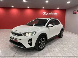 Blanco Usado 2019 Kia Stonic SUV | 14.500 € (Precio justo)