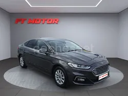 Gris / plata Usado 2020 Ford Mondeo Titanium Berlina | 13.999 € (Precio justo)