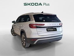 Gris plata Usado 2025 Skoda Kodiaq Selection SUV | 40.900 € (Un poco caro)