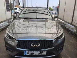 Gris / plata Usado 2016 Infiniti Q30 Premium Utilitario | 13.000 € (Caro)