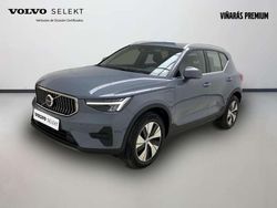 Gris Usado 2023 Volvo XC40 Core SUV | 32.850 € (Precio justo)