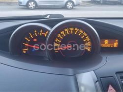 Gris / plata Usado 2010 Toyota Verso Live Monovolumen | 4700 € (Buen precio)