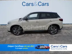 Beige Usado 2021 Suzuki Vitara SUV | 18.995 € (Precio justo)