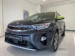Gris / plata Usado 2019 Kia Stonic SUV | 16.450 € (Un poco caro)