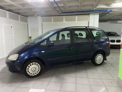 Azul Usado 2002 Ford Galaxy Trend Monovolumen | 3400 €