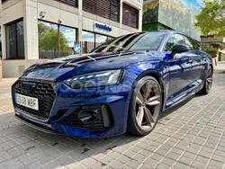 Azul Usado 2022 Audi RS5 Sportback Berlina | 79.900 € (Super precio)