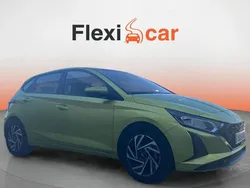 Verde Usado 2024 Hyundai i20 Berlina | 15.750 € (Buen precio)