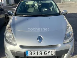 Gris / plata Usado 2010 Renault Clio II Berlina | 4100 € (Buen precio)