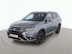 Gris Usado 2016 Mitsubishi Outlander SUV | 15.999 €