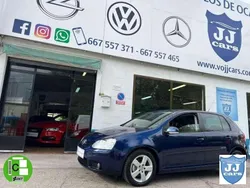 Rojo Usado 2008 VW Golf VI Advance Berlina | 5990 € (Precio justo)