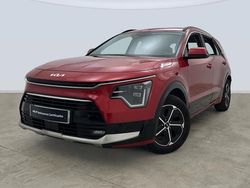 Blanco Usado 2024 Kia Niro SUV | 28.125 € (Un poco caro)