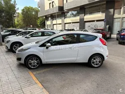 Blanco Usado 2015 Ford Fiesta Trend Utilitario | 9000 € (Precio justo)