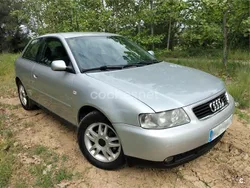 Gris / plata Usado 2003 Audi A3 Ambition Berlina | 2950 € (Buen precio)