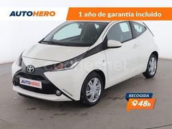 Blanco Usado 2016 Toyota Aygo X-play Utilitario | 9399 € (Precio justo)